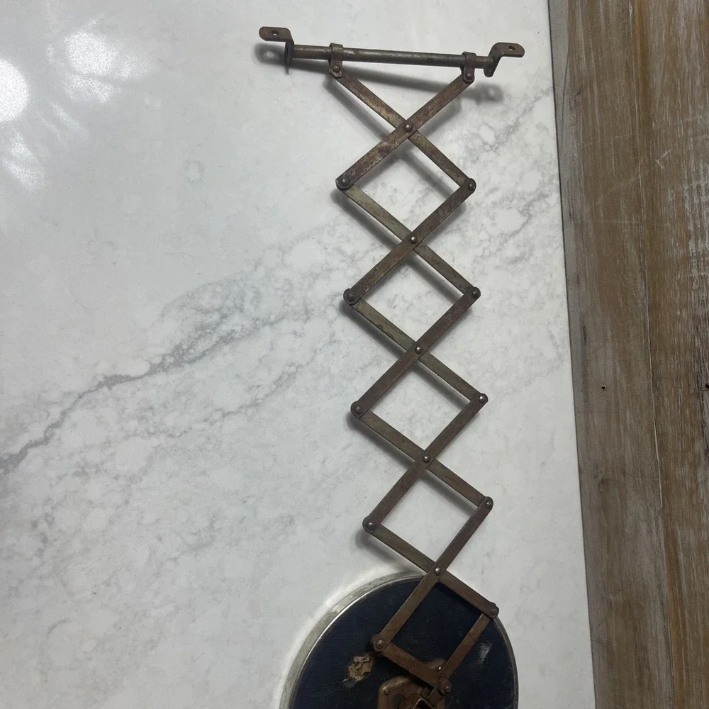 N/A this antique